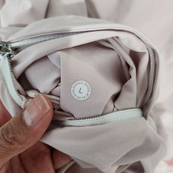 Lululemon Mens Light Pink Shorts - Picture 7 of 9